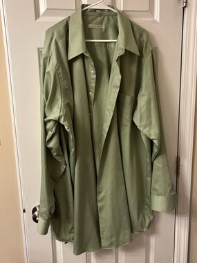 Men’s 4xl Dress Shirts - 2 short sleeve and 1 long sleeve